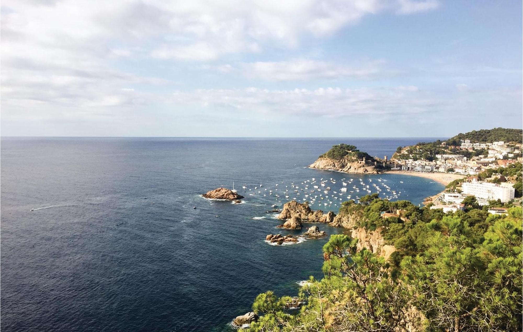 Amazing Apartment In Tossa De Mar With Wifi Exterior foto